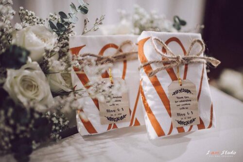 ของชำร่วย กระเป๋าผ้าดิบ พับ ผูกเชือกกระสอบ